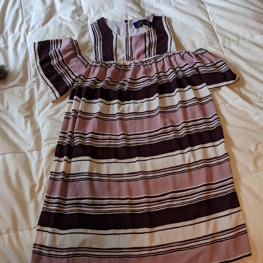 Teen cold-shoulder dress